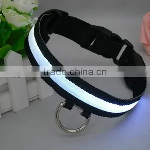 First Class Flashing LED Dog Collar thumbnail-5