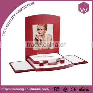 Hot-selling Painting Wood Watch Display Bust Stand & Unique Showcase For Watches Design thumbnail-1