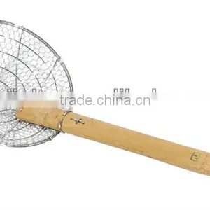 Stainless Steel Wire Mesh Strainer With Bamboo Handle thumbnail-2