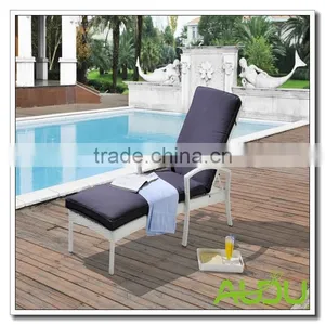 Audu White Los Angeles Garden Wicker Rattan Sun Lounger thumbnail-1