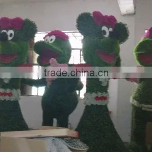 Fake Grass Animal High Color Fastness Meadow Green Artificial Grass Topiary thumbnail-4