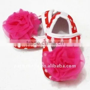 Baby Red White Polka Dots Crib Shoes With Hot Pink Rosettes thumbnail-1