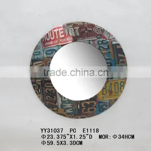 Plate Design Round Shape Metal Wall Mirror thumbnail-1