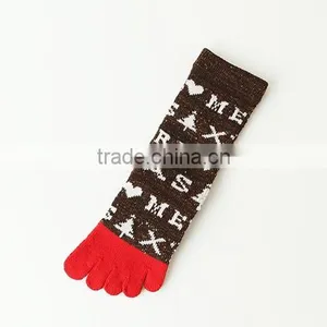 Bulk Wholesale Hot Sale Winter Fashion Thick Wool Yoga Injinji Custom Design Christmas Woman Cashmere Warm Toe Sock thumbnail-4