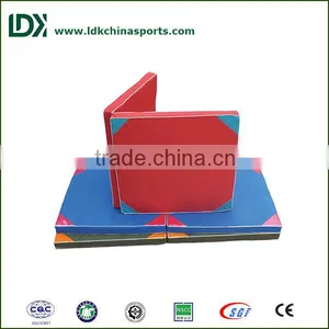 Thick Fold Hand-held Gymnastics Folding Gymnastic Mat for Sale thumbnail-1