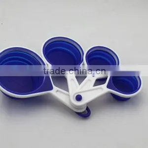 Silicone Collapsible Measuring Spoons Set of 4 thumbnail-1