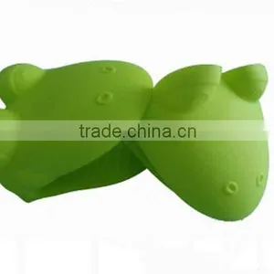Hot New Products for 2016 Silicone Oven Heat Resistant Cooking And Grill Gloves thumbnail-2