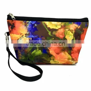 High Quality Fashion Design Neoprene Cosmetic Bag/toiletry Bag thumbnail-4