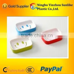Smiling Face Shaped Plastic Soap Box thumbnail-1