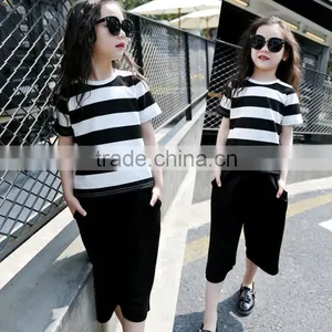 Zm50278b 2017 New Style Summer Childern Clothes Short Sleeve Stripe Shirt Loose Pants Girls Suit thumbnail-2