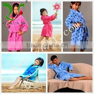 Soft 100% Cotton Pure Color Hooded Bathrobe for Kids thumbnail-3