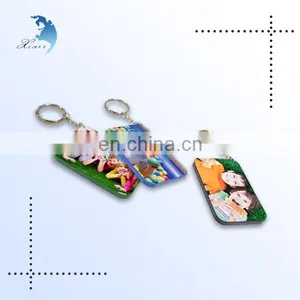 Fashionable Customized Design Colorful Plastic Keychain thumbnail-4
