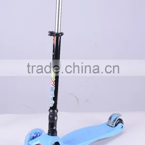 2016 Newst Plastic Portable Price Scooter China thumbnail-4