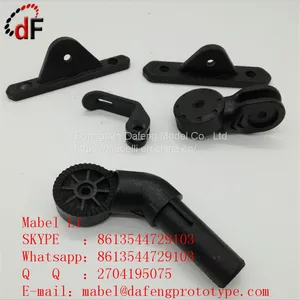 Customized Processing, Injection Molding, Mold Opening, Manufacturing, Plastic Shell Processing, Customized Injection Molding, Precision PET Injection Molding Worker thumbnail-2