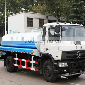 Yutong Water Sprinkler Truck thumbnail-1