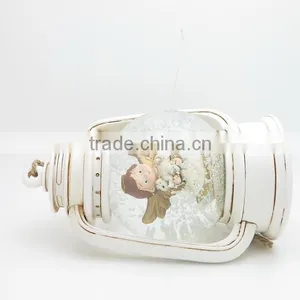 Decoration Fashion Design Cute Resin White Lantern Candle Holder thumbnail-2
