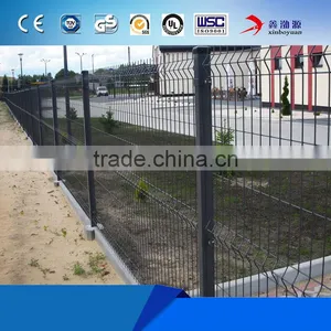 Cheap PVC Coated Used Triangular Farm Fence thumbnail-5
