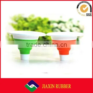 New Arrival Durable Silicone Collapsible Funnel Foldable Funnel for Liquid Transfer thumbnail-1