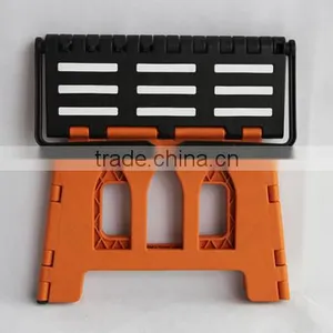 Plastic Foldable Stool With Handle thumbnail-2