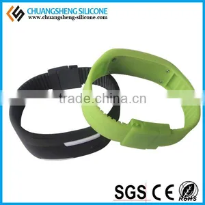 Quite Cheap Silicone LED Display Wristwatch thumbnail-4