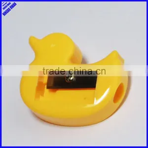 One Hole Plastic Duck Shaped Novelty Cartoon Pencil Sharpener thumbnail-1