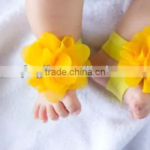2013 Fashion Elastic Barefoot Sandals For Infant Babies Cute Yellow Barefoot Sandals for Baby thumbnail-1
