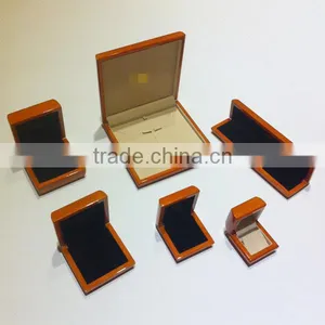 Premium Leather Wooden Ring/Watch/bangle/Bracelet/Pendant/Necklace/Earring Jewelry Box thumbnail-2