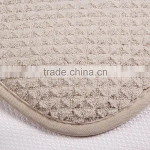 2016 New Pattern Anti Slip With Washable Cover Beautiful Velvet Foot Mat thumbnail-3