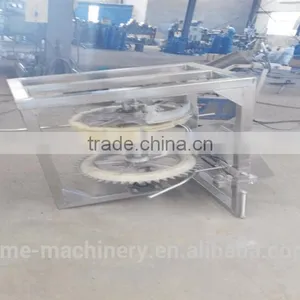 Professional Poultry Slaughterhouse Equipment Poultry Head Automatic Cutting Machine Abattoir Mahcine of Poultry Slaughterhouse thumbnail-3