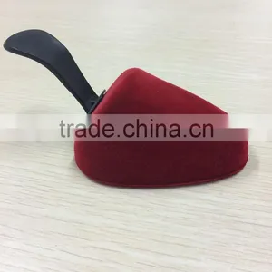 Plastic Handle Red PU Material Shoe Tree thumbnail-1