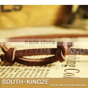 Guiene Leather Bronze Leaf Pendant thumbnail-1