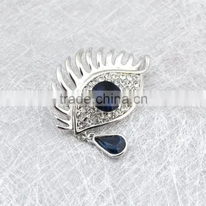 Stylish Decorative Plating Silver Crystal Rhinestone Eyes Design Brooch for Ladies thumbnail-2