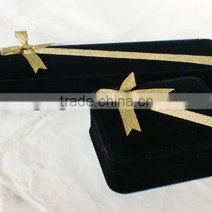 Folding Gift Box for Necklace With Ribbon Closure thumbnail-1