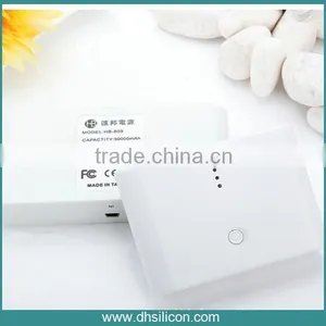 Potable/safe/new Design/RoHs,CE Certificatied Large Capacity Tablet Power Bank thumbnail-1