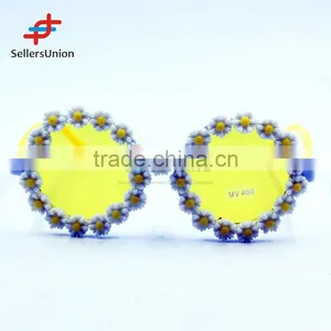 2017 Hottest Sale No.1 Yiwu Export Commission Agent New Design Flower Frame Decorative Sunglasses thumbnail-1