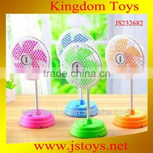 Mini Handheld Water Spray Fan thumbnail-1