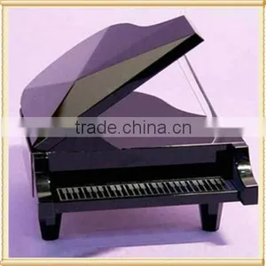 Wedding Favors Artificial K9 Crystal Piano Miniature Music Box thumbnail-2