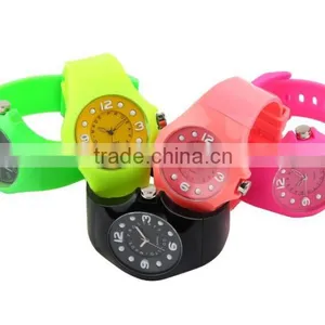 Hot Selling Smart Cheap Watch thumbnail-3