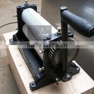 Beeswax Machine Beeswax Embossing Machine,Beeswax Foundation Sheet Roller Machine thumbnail-4