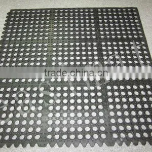 Rubber Interlocking Mat With Holes Grass Drainage Inside Outside Bar Shed thumbnail-1