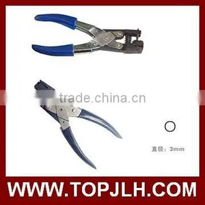 .com Usefull Device Simple PVC Card Hole Puncher thumbnail-1