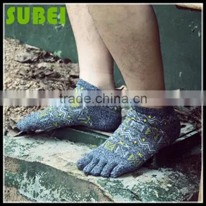 The Newest Personality Five Fingers Socks,Bohemia Pure Cotton Comfortable Toe Socks thumbnail-3