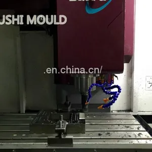 China Medical Plastic Injection Molding Maker for 3 Way Stop Cock With Male Female Luer Lock thumbnail-4