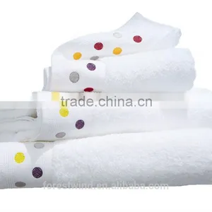 100% Soft Comfortable Microfiber Bath Towel thumbnail-1