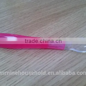 New Arrival Flexible and BPA Free Silicone Baby Feeding Spoon thumbnail-1