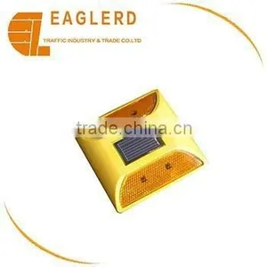 Plastic Led Solar Cat Eyes Road Stud thumbnail-1