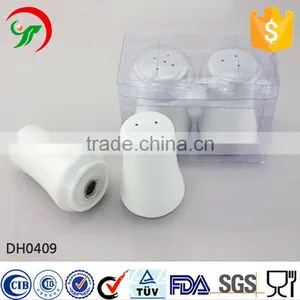 Customized Logo Wholesale White Ceramic Cruet Pots, Salt and Pepper Shaker Set thumbnail-1