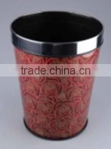 Plastic Trash Can thumbnail-1