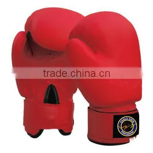BOXING GLOVES MADE OF FINE QUALITY COWHIDE LEATHER FILLED WITH MACHINE MOLD FOAM RED 8 TO 18 OZ thumbnail-1