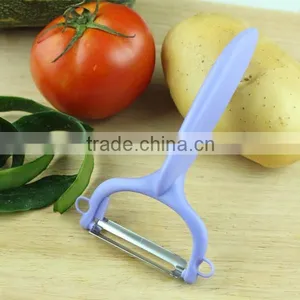 Plastic Material Handle Stainless Steel Veggie Fruit Peeler thumbnail-1